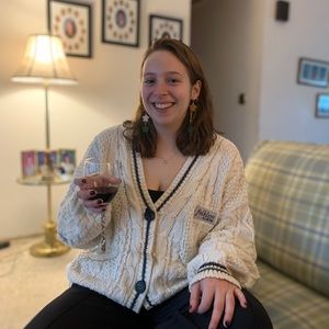 Meet your Posher, Ally